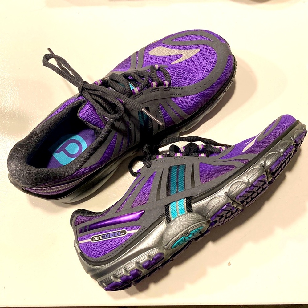 Brooks Pure Cadence running shoes 7 EUC